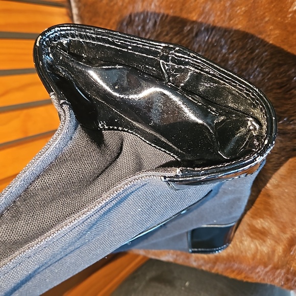 Tory Burch Ella Tote - Picture 6 of 13